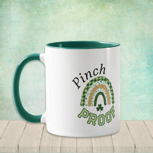 Kneifgeschützter St. Patrick's Day Grüner Regenbog Tasse
