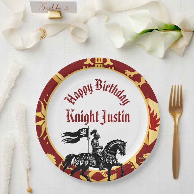 Knight of the Kings Court Medieval Birthday Pappteller (Hochzeit)