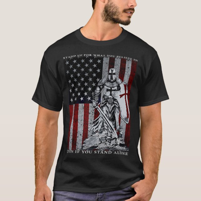 Knight Templar American Flag Kreuzfahrer T-Shirt (Vorderseite)