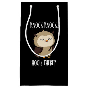 Knock Knock Hoos Es Funny Owl Puff Dark BG Kleine Geschenktüte