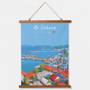 Ko Sichang, Thailand - Lebendige Hafenansicht Wandteppich Mit Holzrahmen
