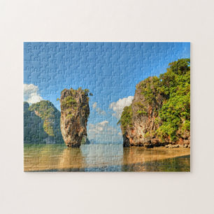 Ko Tapu Insel in Thailand, die sich im Wasser spie Puzzle