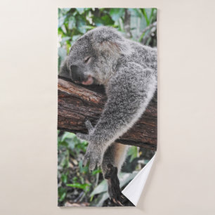 KOALA BEAR SLEEPING ON TREE BADEHANDTUCH