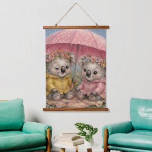 Koala-Freunde teilen sich einen Regenschirm an ein Wandteppich Mit Holzrahmen