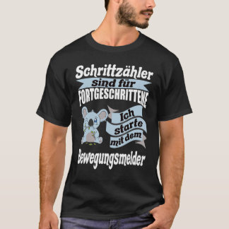 Koala Saying Schlafen vs Laufen Humour with Koala  T-Shirt