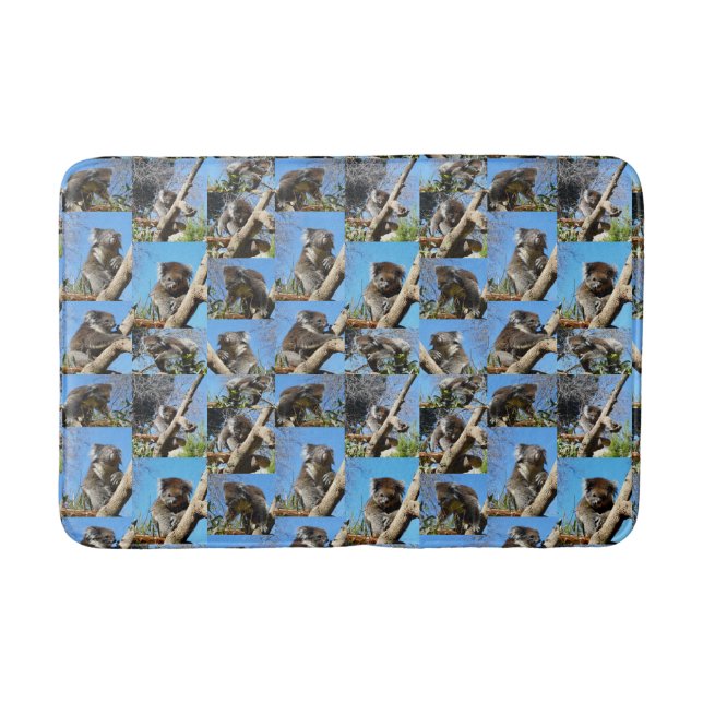 "Koala Wonders: Eine herzerwärmende FotoCollage" Badematte (Vorderseite)