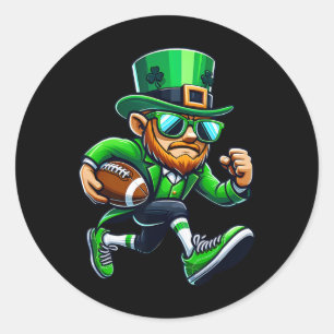 Kobold spielt Fußball St. Patricks Day Sport Herre Runder Aufkleber