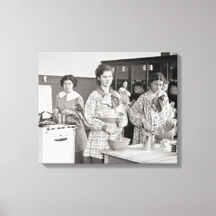 Kochende Highschool Mädchen, 1935 Leinwanddruck