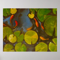 Koi Pond mit Lilienpolster und kleinen Fischen