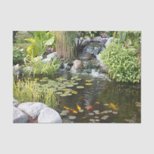 Koi Pond mit Wasserfall Seidenpapier