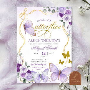 Kokette lila Schmetterlings-Zwillinge Baby Shower Einladung