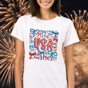 Kokette patriotische USA mit Schleifen und Sternen T-Shirt