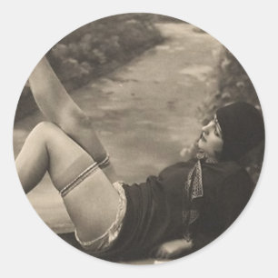 Kokette Vintage Button-Oben Mädchen-Aufkleber Runder Aufkleber