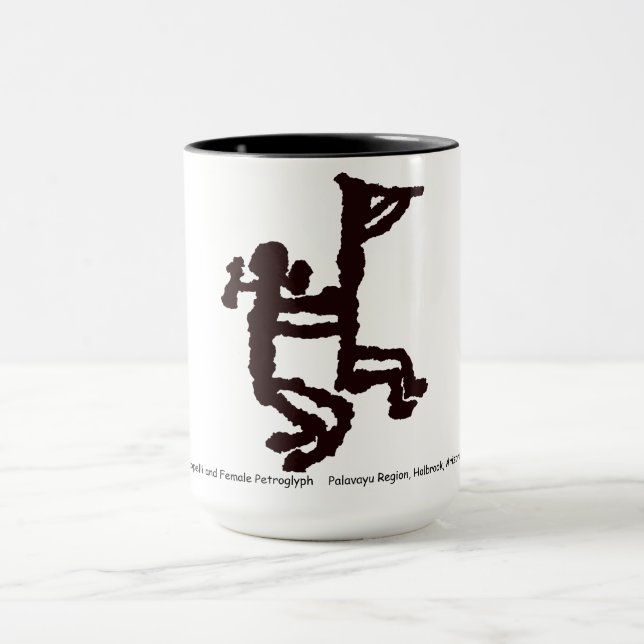 Kokopelli und weibliches Petroglyphe Tasse (Zentrum)