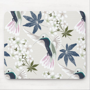 Kolibris und weiße Blumen. Mousepad