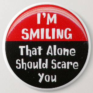 KOLOSSALES humorvolles, 6 Zoll Rucksack-Buttone Button