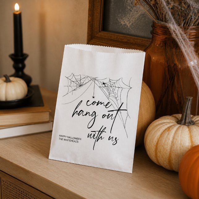 Komm mit uns Halloween-Party Geschenktütchen (Invite everyone to join the fun with this stylish “Come Hang With Us” Halloween favor bag. )