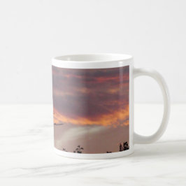 Kommerzielle Jet-Landung bei Sonnenuntergang Tasse