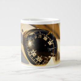 Kompas helpt navigeren en koer behouden. Jumbo-Tasse