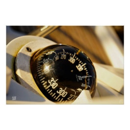 Kompas helpt navigeren en koer behouden. poster