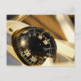 Kompas helpt navigeren en koer behouden. postkarte