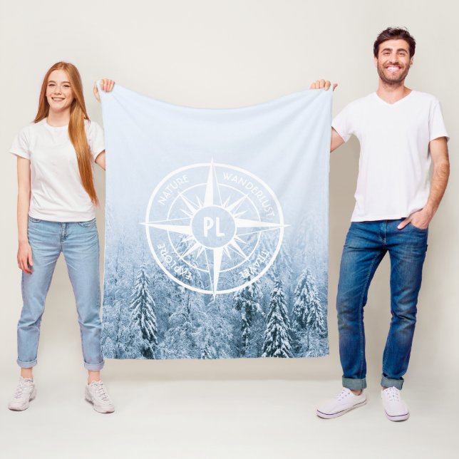 Kompass-Sternemblem monogramm Winterfichtenwald Fleecedecke (Beispiel)