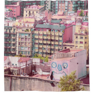 KOMPLEX FÜR WOHNUNGEN IN WEISS UND PINK DUSCHVORHANG