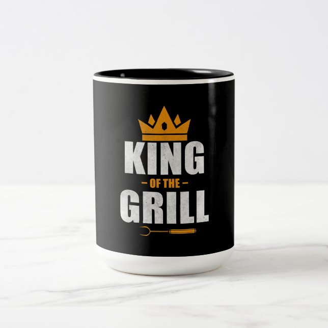 König des Koch vom Grill | Grillen & Grillen Liebe Zweifarbige Tasse (Mittel)