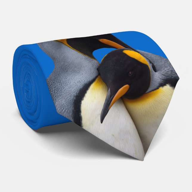 König Penguins in der Liebe-Krawatte (blau) Krawatte (Gerollt)