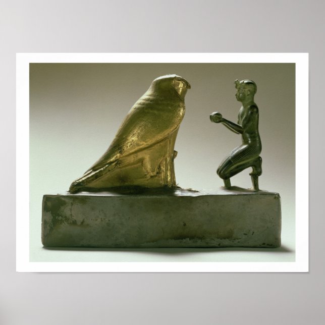 König-Taharqa-Statue, die den Falkengott verehrt Poster (Vorne)