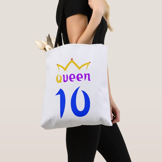 Königin 10 (Von Nahem)