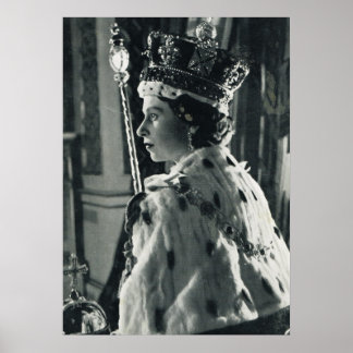 Königin Elizabeth II. mit Koronationsregalia Poster