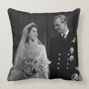 Königin Elizabeth - Königliche Hochzeit Kissen
