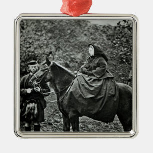 Königin Victoria zu Pferd an Balmoral, 1863 Silbernes Ornament