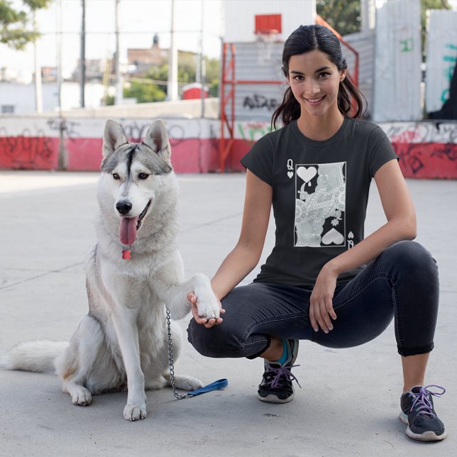 Königin von Herz Grau Weiß Grau auf schwarz T-Shirt (Von Creator hochgeladen)