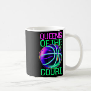Königinnen des Gerichts - Frauen und Mädchen durch Kaffeetasse