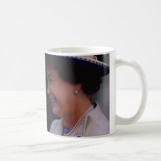 Königliche Tasse der Königin-Elizabeth II (Rechts)
