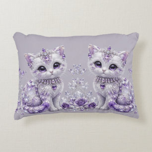 Königliche Violette Verzierte Kitten-Fantasie Dekokissen