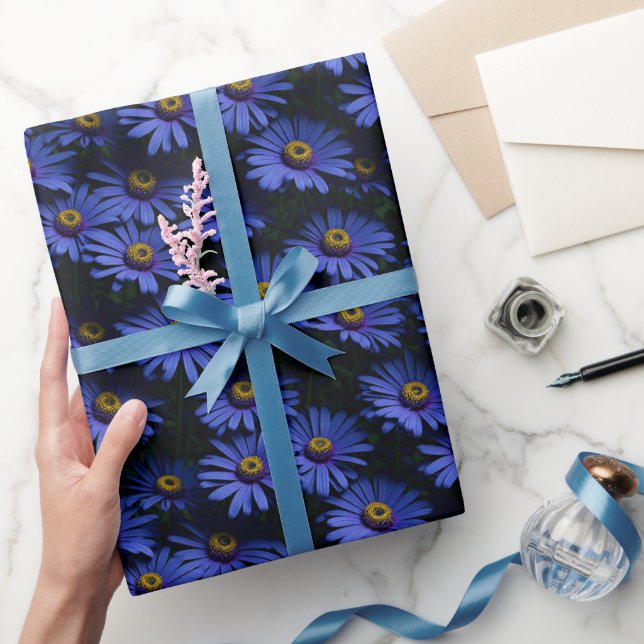 Königsblaues Aster-Blumenverpackungspapier Geschenkpapier (Schenken)