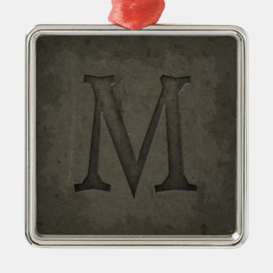 Konkreter Monogramm-Buchstabe M Silbernes Ornament