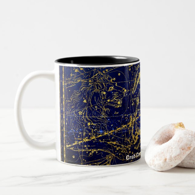 Konstellation der Krebse Zweifarbige Tasse (Mit Donut)