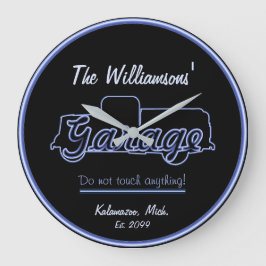 Kontur Garage Uhr Zeichen