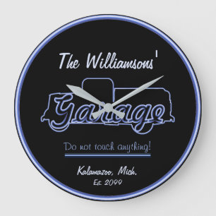 Kontur Garage Uhr Zeichen