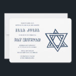 KONTUR LETTERS STAR DAVID Custom Bat Mitzvah Einladung<br><div class="desc">Perfekte Karte, um eine Bar oder Fledermausmitzvah anzukündigen! Handgemachte Kunst für Sie mit dem Stern von David auf der Vorder- und Rückseite! Vollständig anpassbar! Klicken Sie auf "Personalisieren" oben, um den Text zu bearbeiten. Klicken Sie auf "Bearbeiten mit dem Design-Tool", um die Schriftart, Farben und Platzierungen anzupassen und das Design...</div>