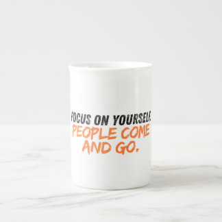 Konzentriere dich auf dich selbst Tasse