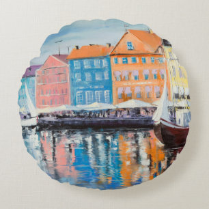 Kopenhagen an einem strahlenden Tag, farbenfrohe G Rundes Kissen