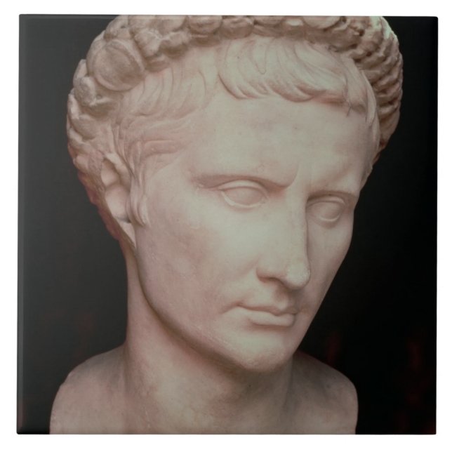 Kopf von Caesar Augustus Fliese (Vorderseite)