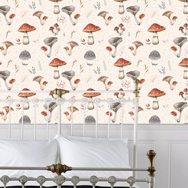 Kopfhörer Rot und Grau Pilze Tapete (Cottagecore Red and Gray Mushrooms Wallpaper behind a white metal framed bed.)