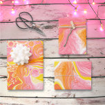 Korallen, Gelb und Orange Geschenkpapier Set<br><div class="desc">Orangefarbener,  rosa und gelber Geburtstag,  Babydusche oder Hochzeitsgeschenkverpackung mit hübscher,  pour flüssiges Malkunst.</div>