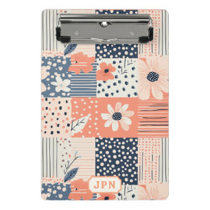 Korallenblaue Navy Florale Patchwork-Quilt-Muster Mini Klemmbrett